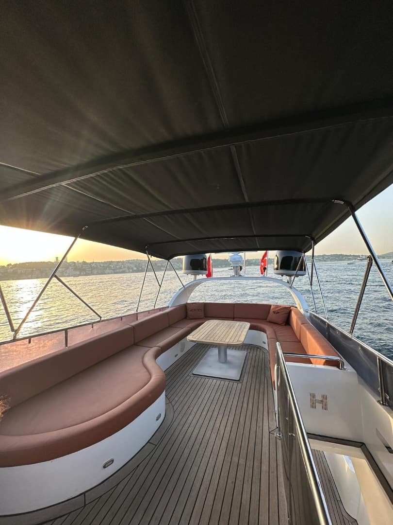 Bebek'de 12 Kişi Kapasiteli Motoryat - 5