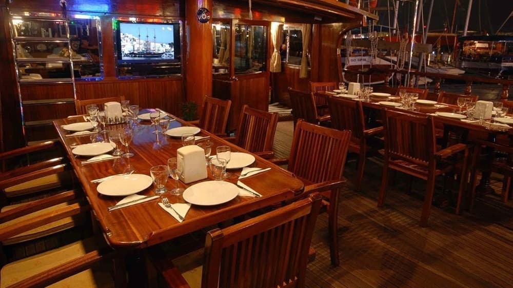 Marmaris ve Göcek'te 12 Kabinli 24 Kişilik Dev Gulet - 5