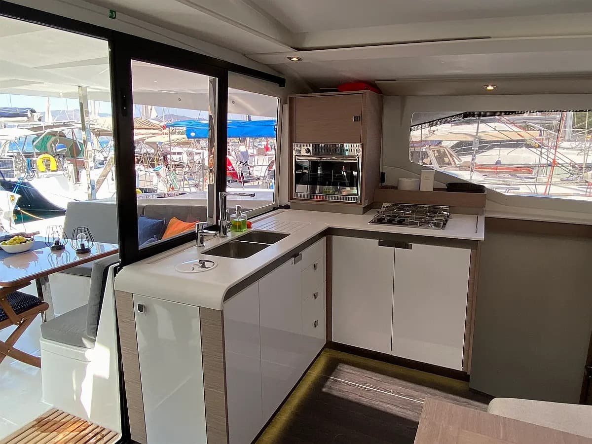 Marmaris Orhaniye'de 4+1 Kabin Katamaran - 5