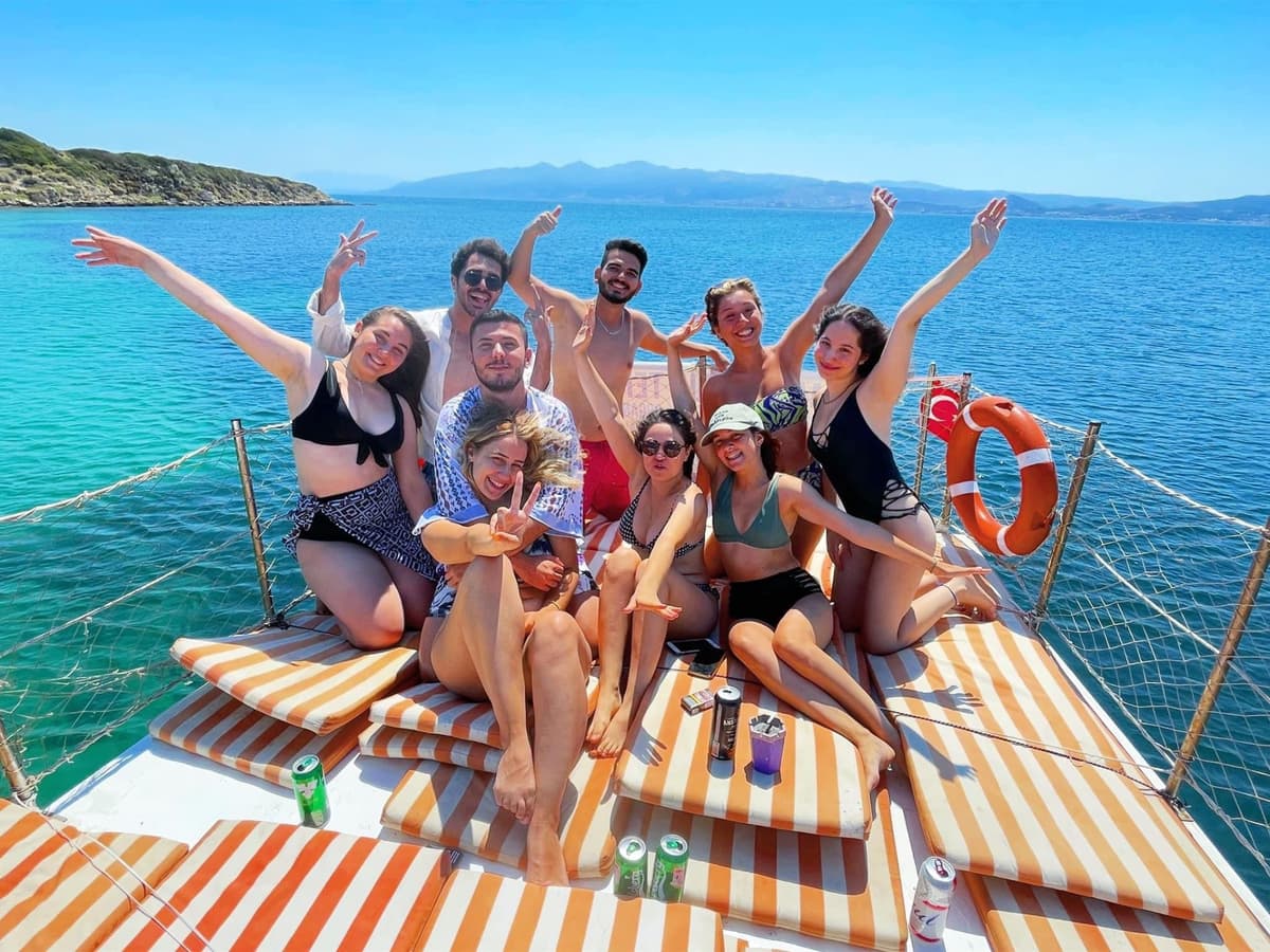 Çeşmealtı'nda 12 Kişilik Özel Gulet - 5