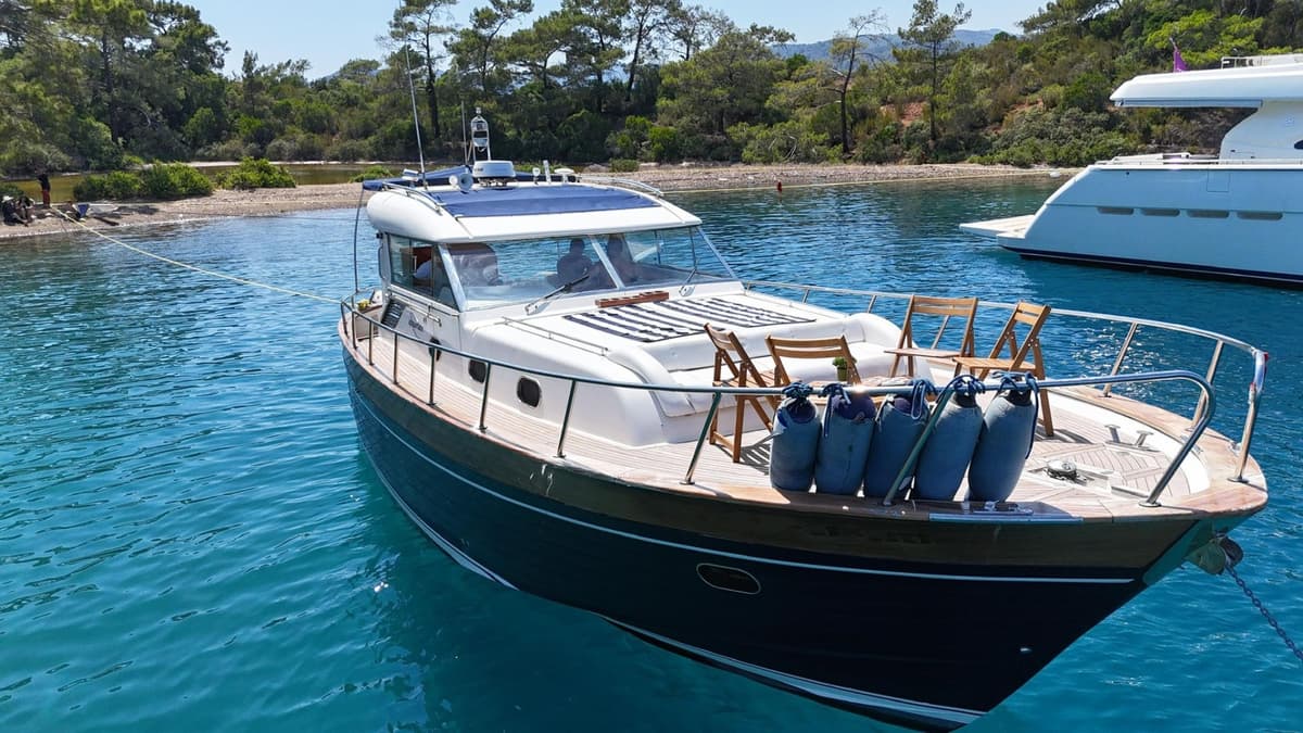 Karacasöğüt'te 8 Kişi Kapasiteli Gulet - 2