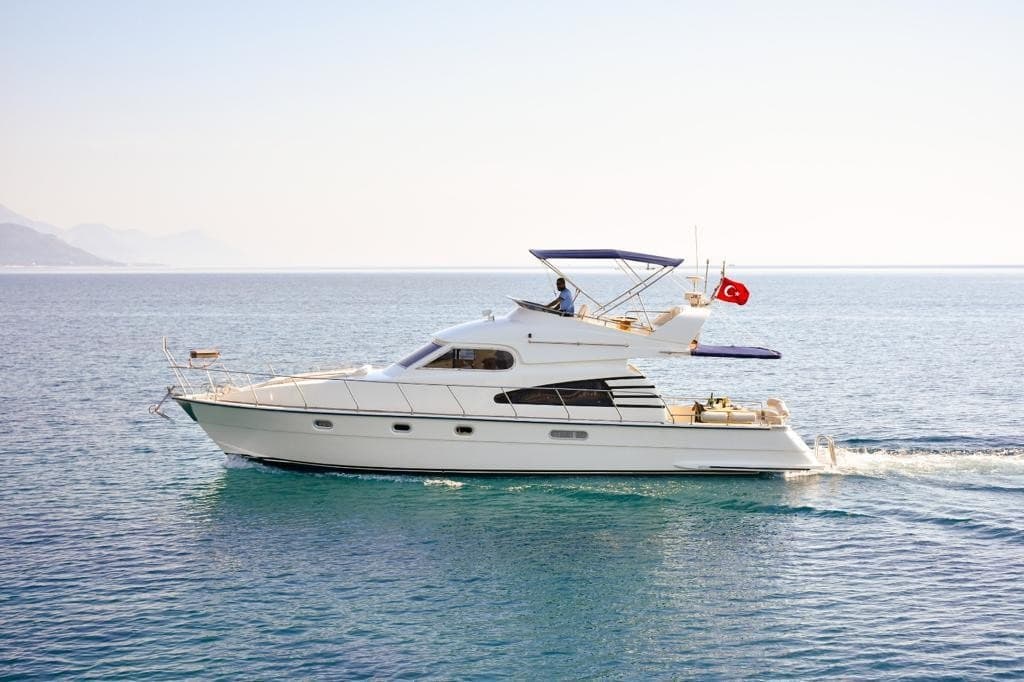 Kemer'de 14 Metre Motoryat - 4