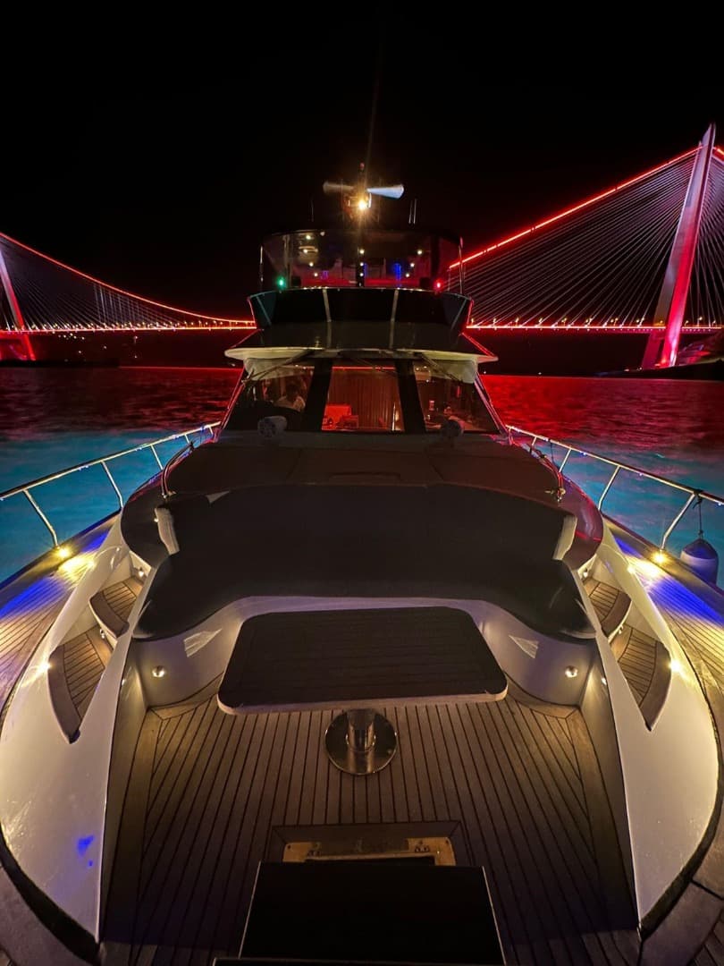 19 Metre Lüks Motoryat ile İstanbul Boğazı'nda Unutulmaz Etkinlikler - 3