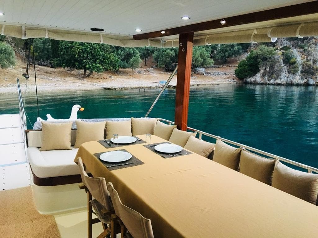 Kaş'ta 3 kabinli 6 kişilik gulet - 3