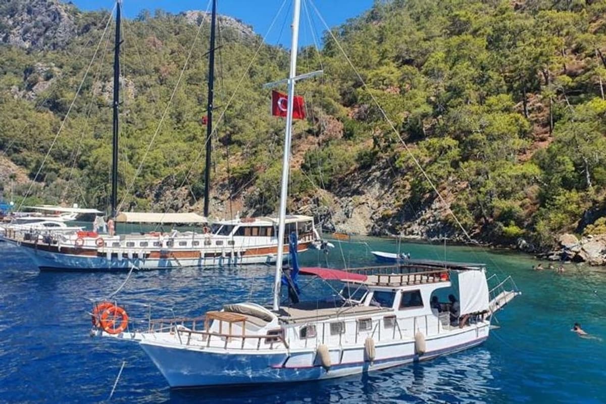 Göcek Çıkışlı Butik Kiralık Gulet - 3