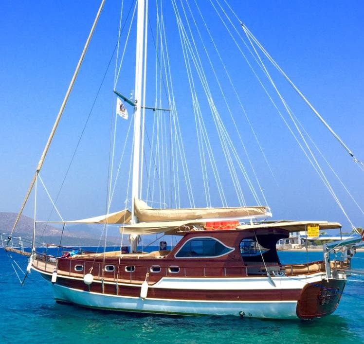 Bodrum'da 12 Kişi Kapasiteli Gulet - 5