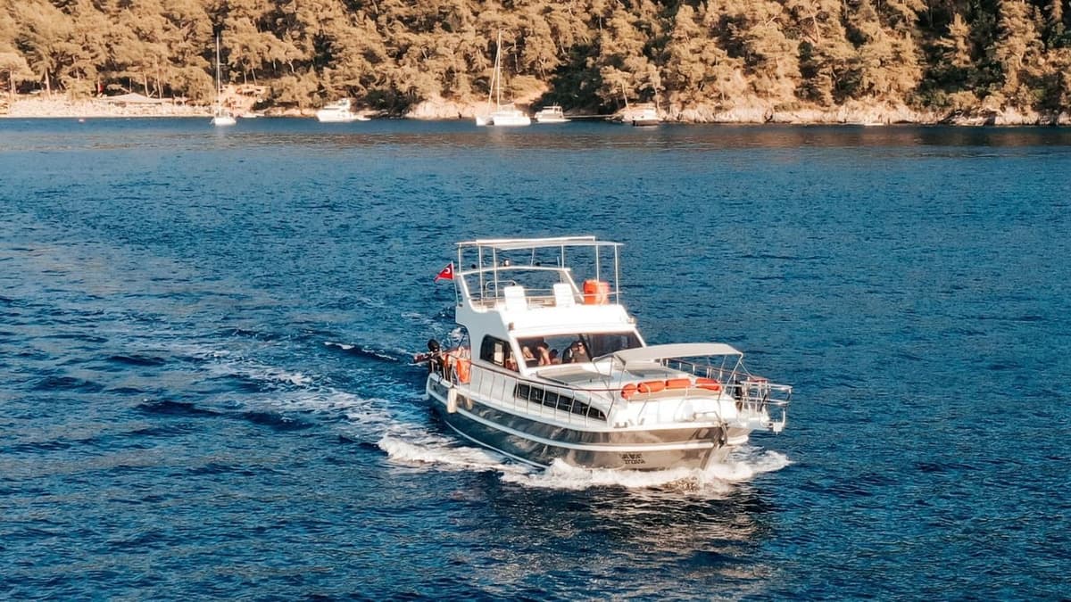 Göcek'te Geniş Konforlu Tekne Tatili - 2