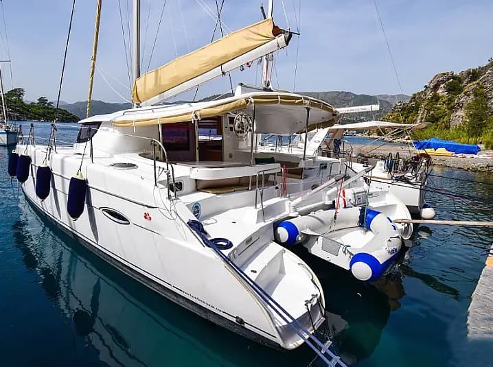 Marmaris Adaköy Marina'da 12 Metre Katamaran - 1
