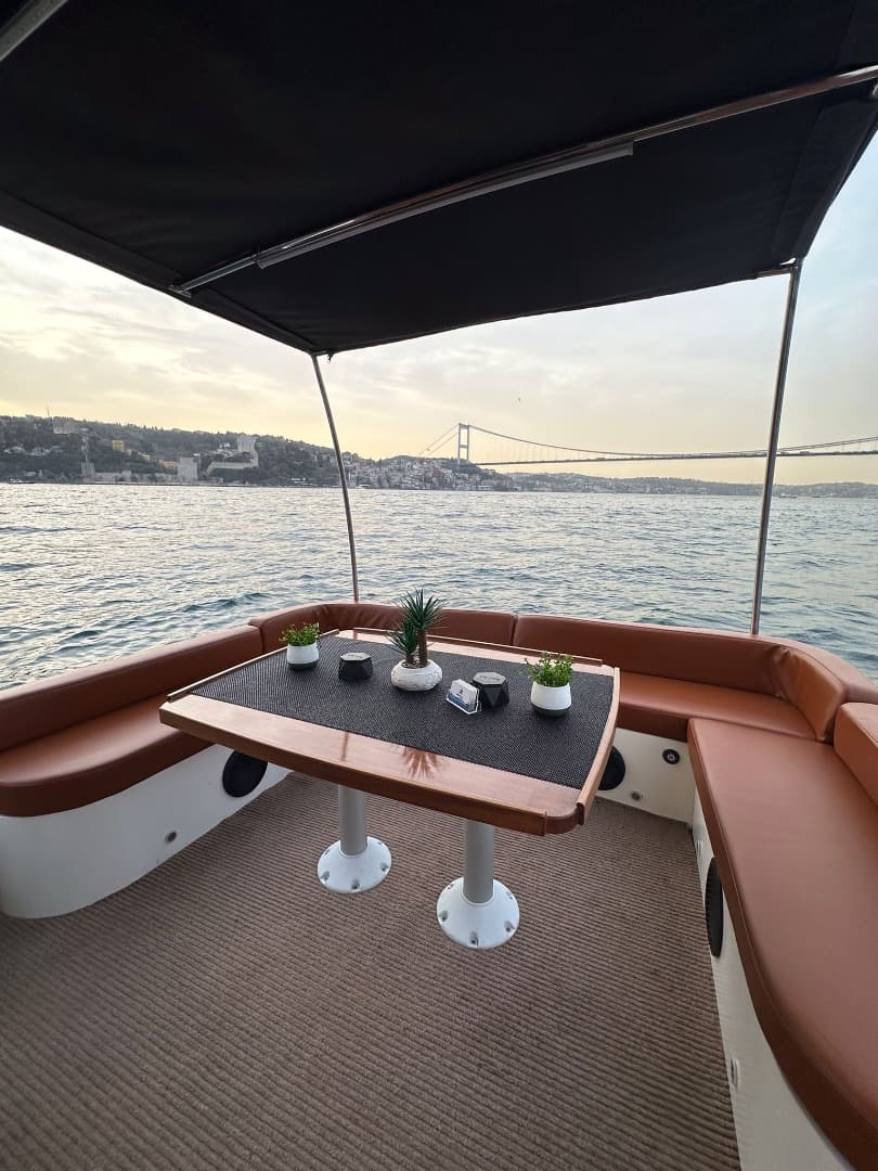 Beykoz çıkışlı 8 kişilik konforlu Motoryat - 5