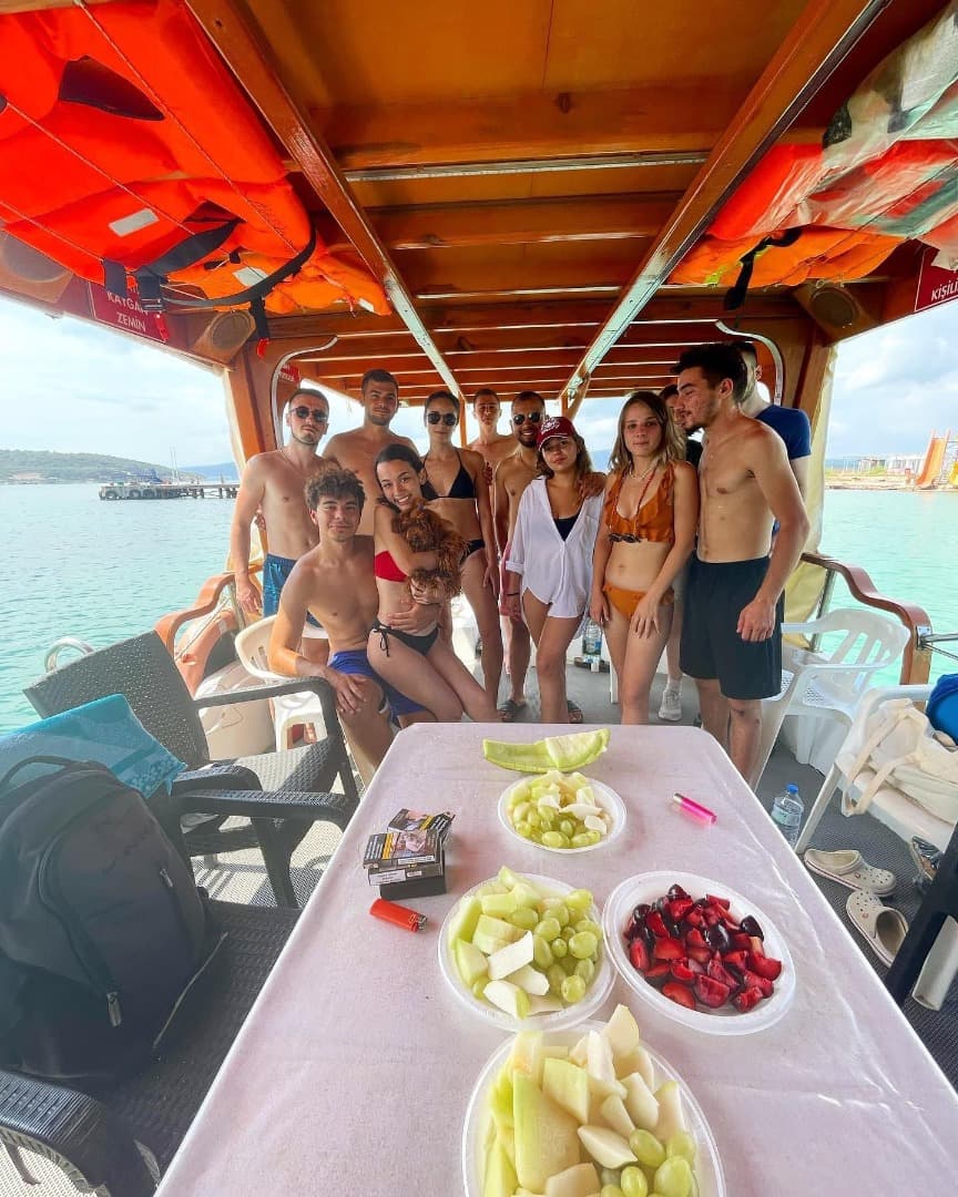 Çeşmealtı'nda 12 Kişilik Özel Gulet - 3