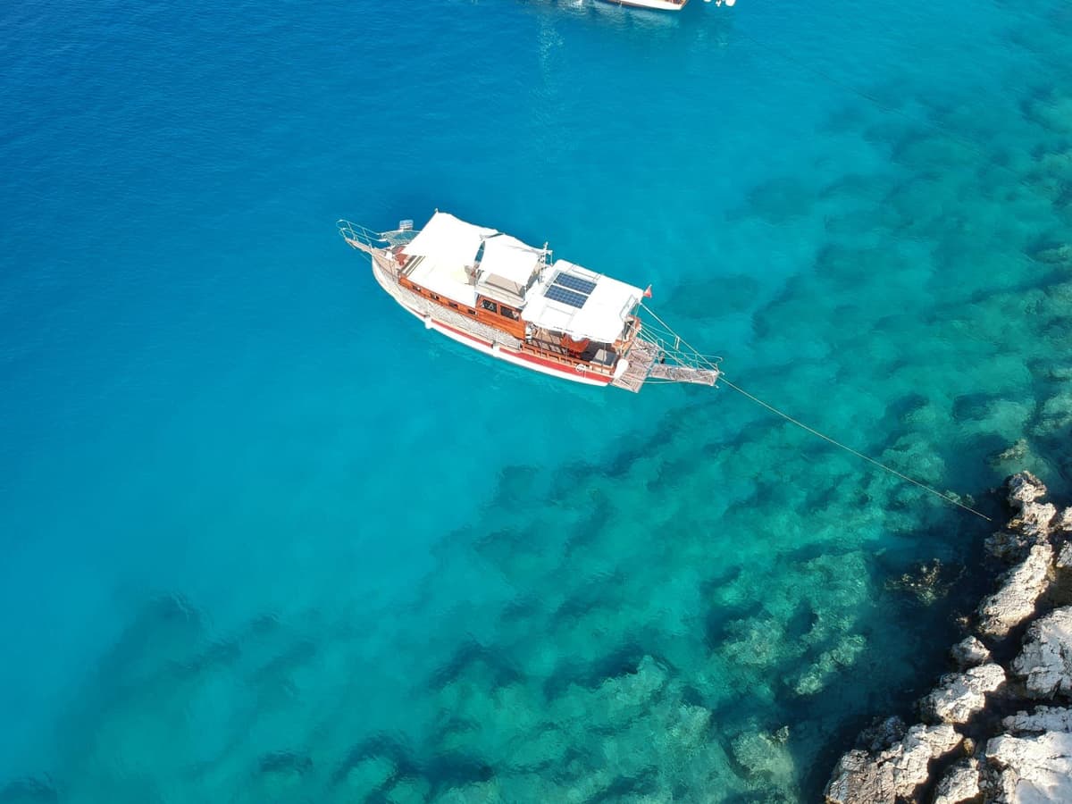 Kaş'ta 10 Kişi Kapasiteli Gulet - 4