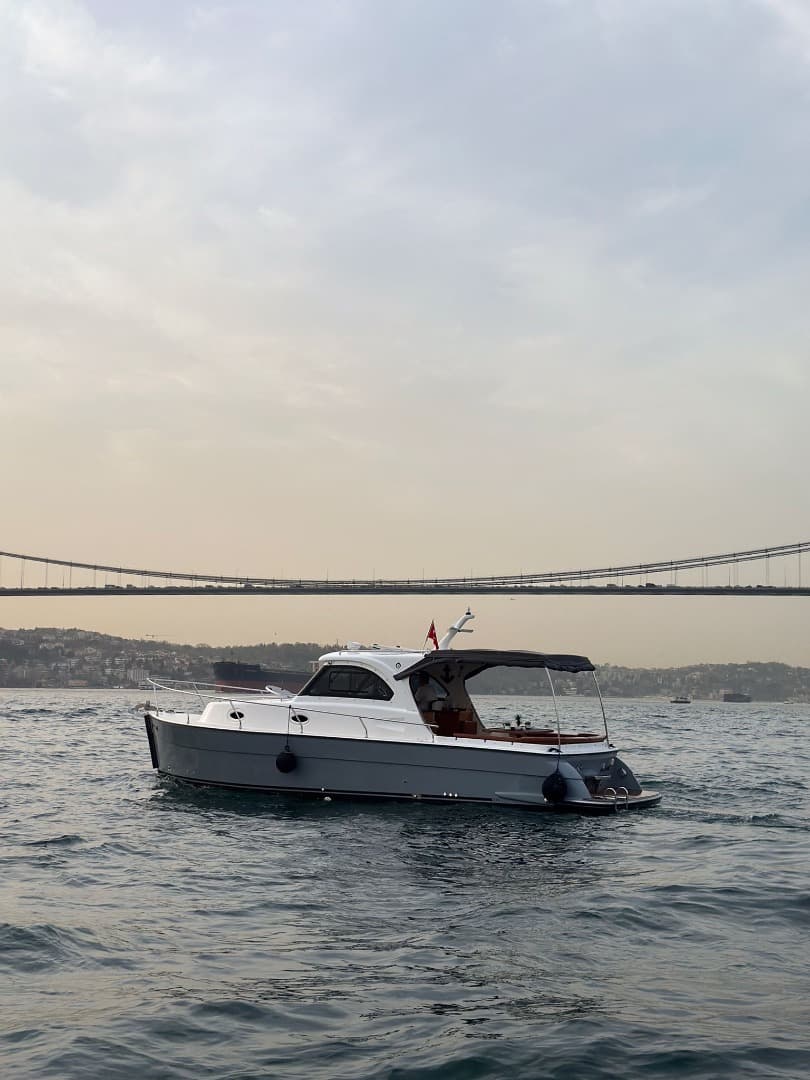 Beykoz çıkışlı 8 kişilik konforlu Motoryat - 2