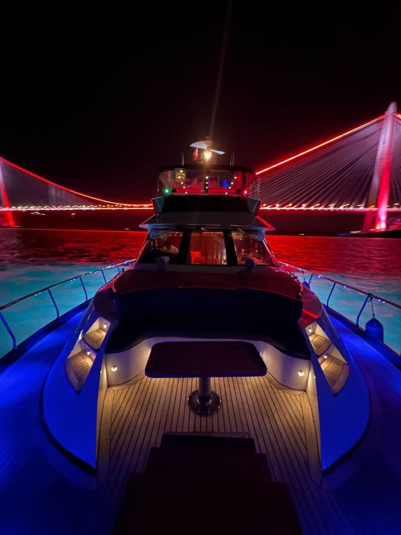 19 Metre Lüks Motoryat ile İstanbul Boğazı'nda Unutulmaz Etkinlikler - 5