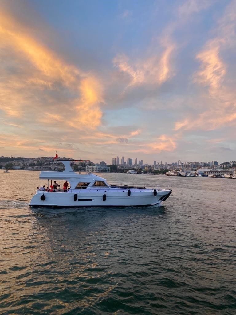 İstanbul’da Saatlik Motoryat Kiralama - 5