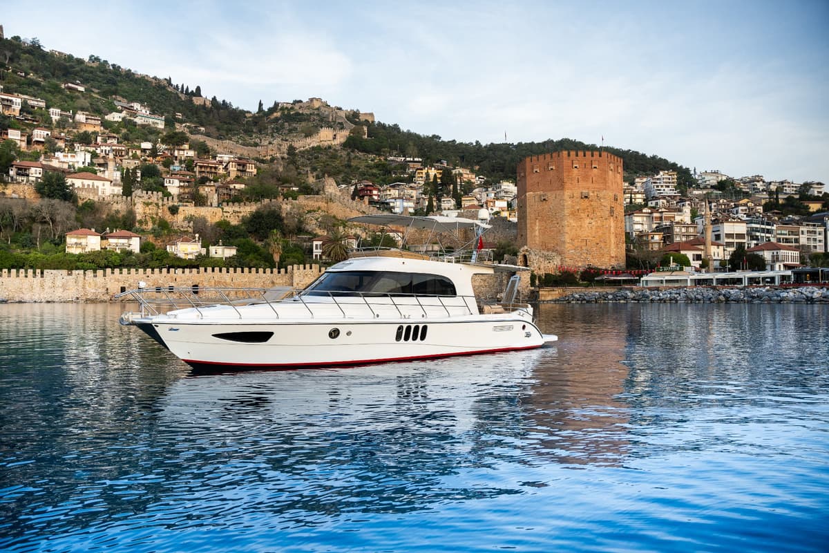 Alanya'da 17 metre Motoryat - 2