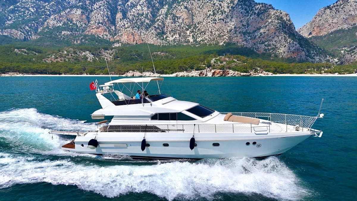 Antalya'da 12 kişilik Motor yat - 5