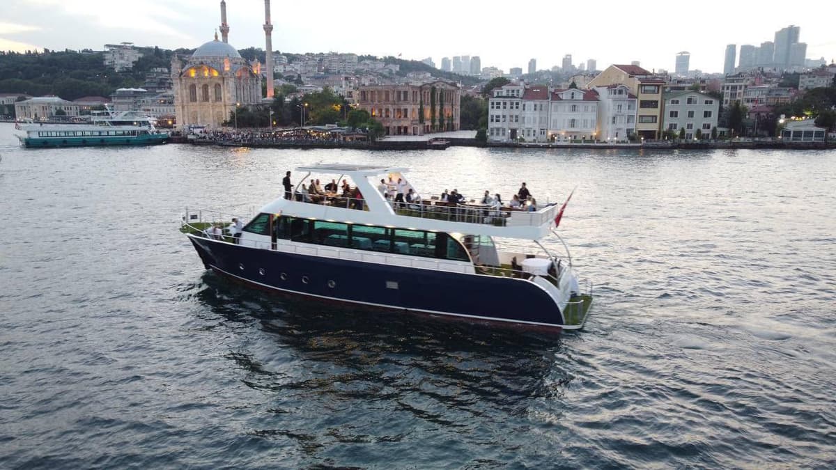 İstanbul’da 40 Kişilik Etkinlik Teknesi - 1