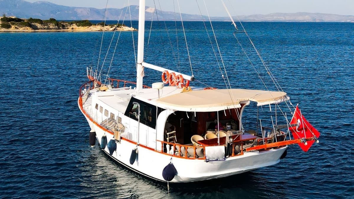 Çeşme'de 20 Metrelik Gulet - 2