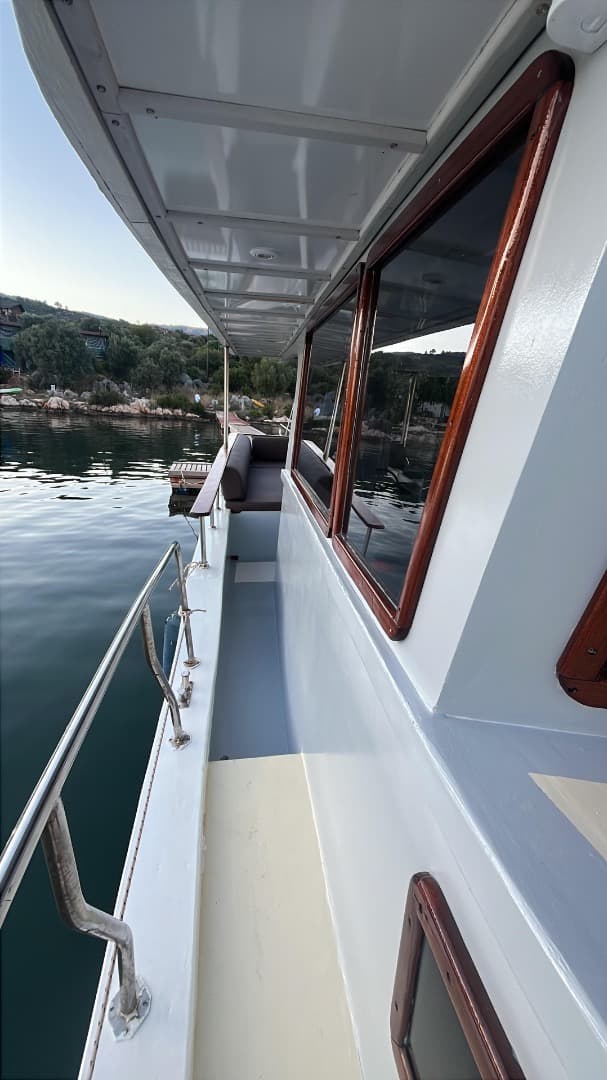 Modern dizaynı ile Kekova’da yatılı tur teknesi - 5