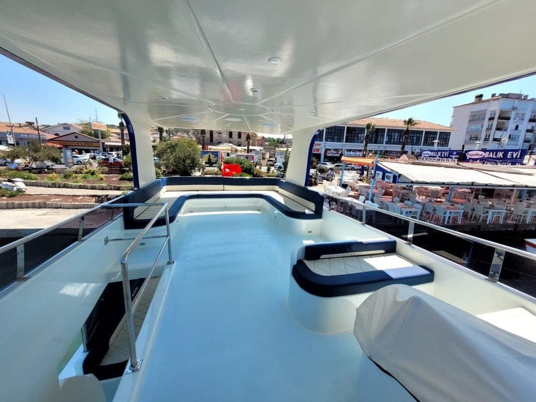 Ayvalık'da Günübirlik Gezi Teknesi - 5