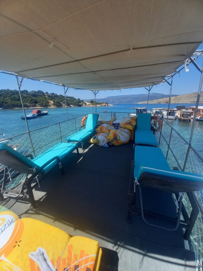 Urla Demircili'de 9 Kişiye Kadar Gezi Teknesi - 5