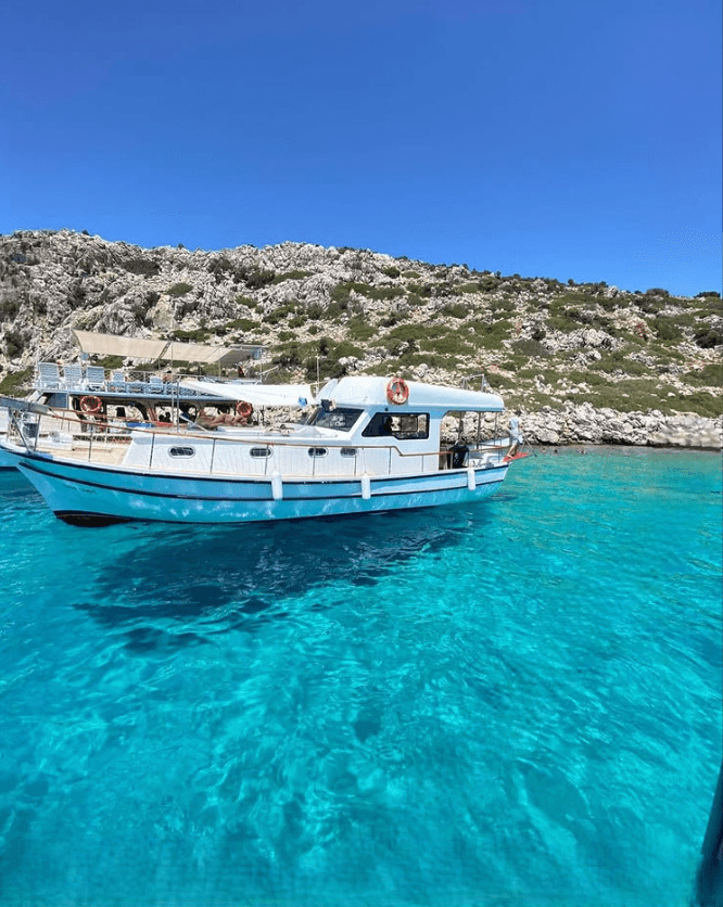 Bozburun'da 12 metre Gezi Teknesi - 1