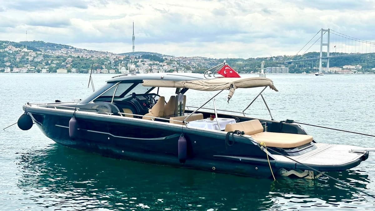 Geniş Kahvaltı & Yemek Menüsüyle Tekne Keyfi - 1