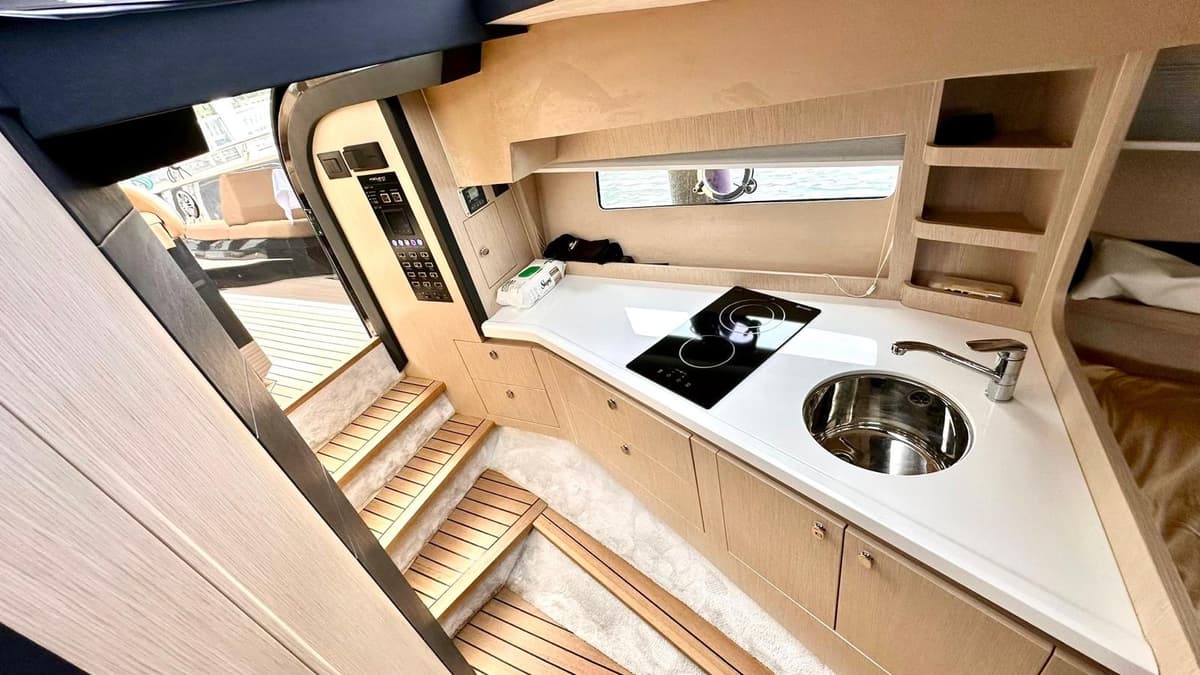 Geniş Kahvaltı & Yemek Menüsüyle Tekne Keyfi - 3